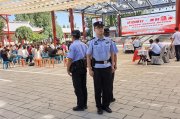 旅游警务驻古城 藏蓝坚守护航普法